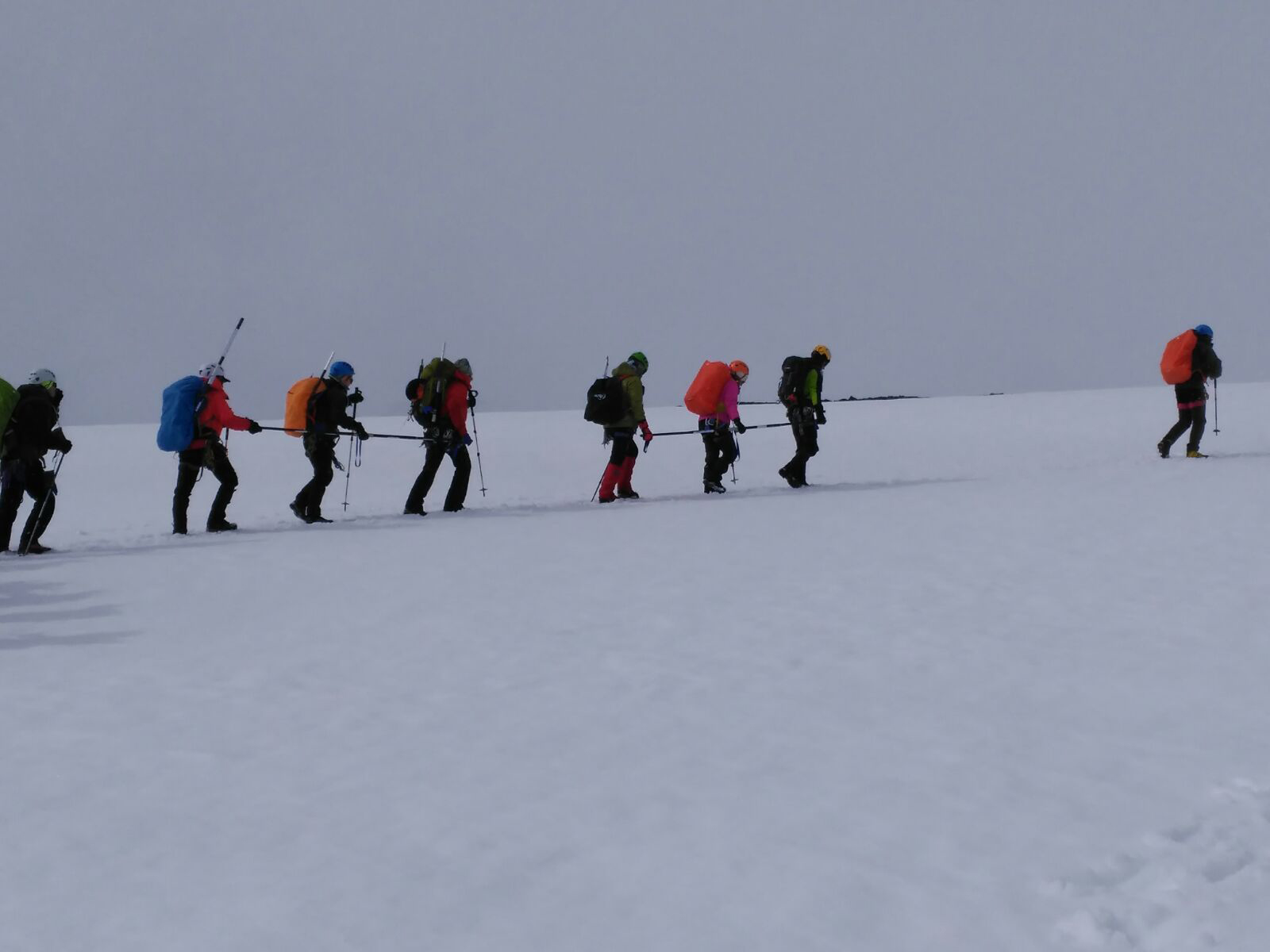 Momento de la marcha hacia la cumbre