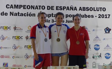 Uno de los podios del Campeonato en categoría femenina