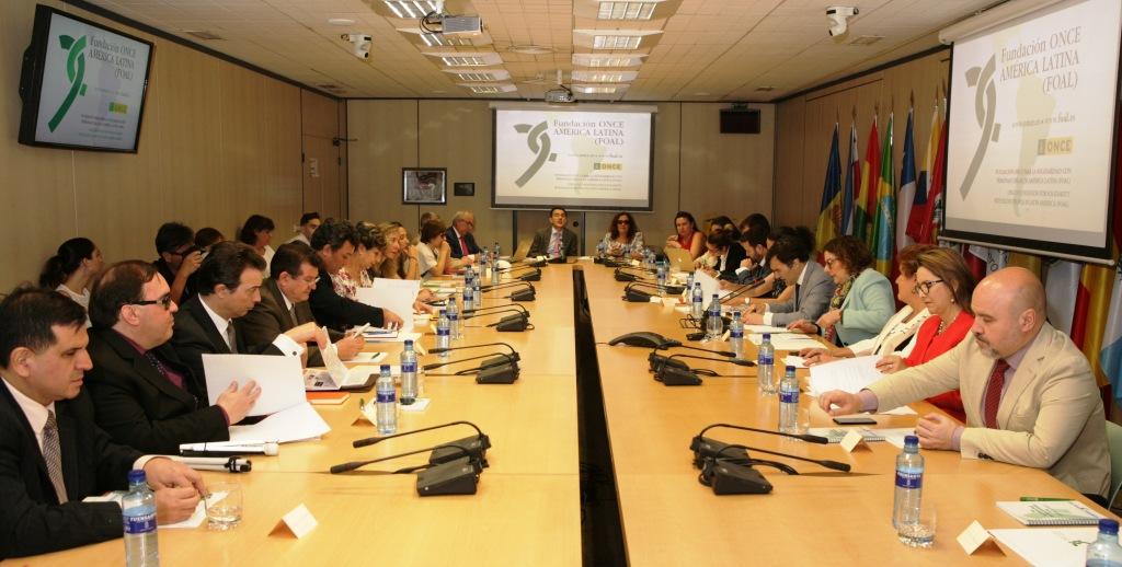 Vista general de la reunión del Patronato de FOAL