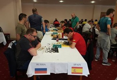 Una de las partidas de España frente a Rusia en el Mundial de Macedonia