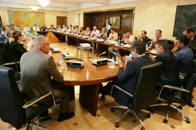 Imagen general del acto de firma del Convenio
