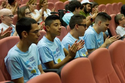 Grupo de jóvenes con discapacidad participantes en uno de los campus