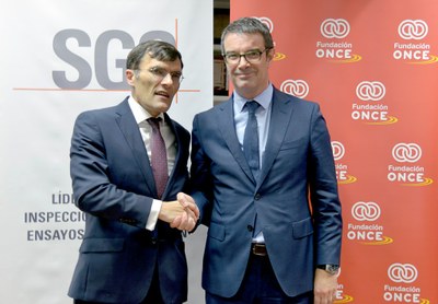 Alberto Durán y Alejandro González sellan el convenio de incorporación al Inserta de SGS