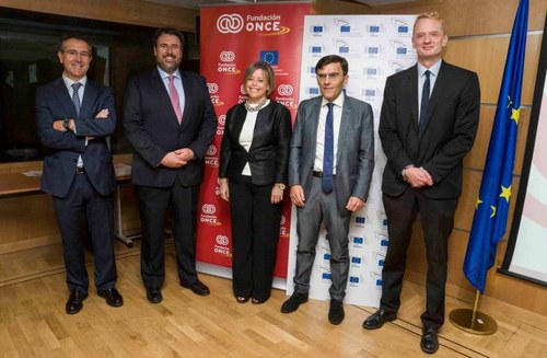 Participantes en la Jornada sobre el Plan de Inversión de la UE en el sector social