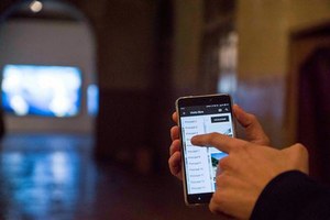 Dispositivo movil con la app Amuse