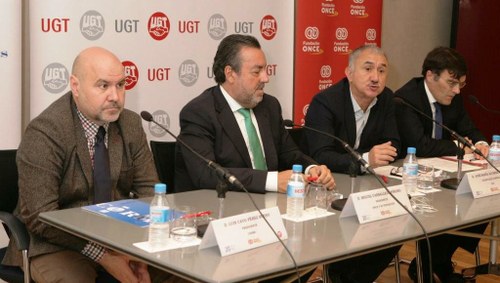 De izquierda a derecha, Luis Cayo Pérez, Miguel Carballeda, Pepe Álvarez y Alberto Durán, en la mesa de presentación del acuerdo