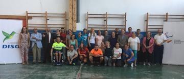Participantes en el acto de presentación de la campaña "Incluye-t" en Canarias