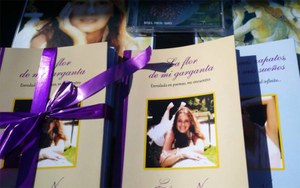 Portadas del libro "La flor de mi garganta"