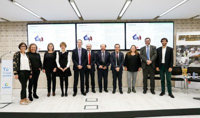 Foto de familia de los participantes en la jornada madrileña