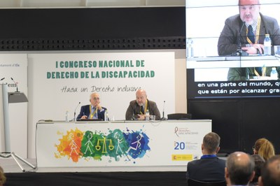 Luis Cayo Pérez durante su intervención en el congreso