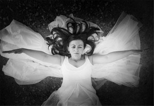 Fotografía "Muñeca de alas rotas", Inma Gómez