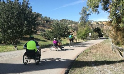 Un momento del recorrido con cicloturismos