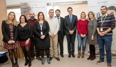 Foto de familia de los trabajadores galardonados en esta edición de los premios BPO