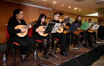 Rondalla de Pulso y Púa Joaquín Rodrigo durante su actuación