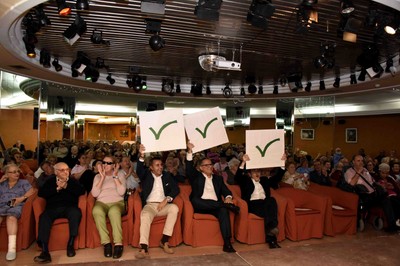 Ramos y Gómez Blázquez, miembros del Jurado en la Gala que disfrutaron todos los asistentes al turno vacacional