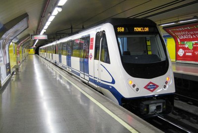 Anden de una estación del Metro de Madrid