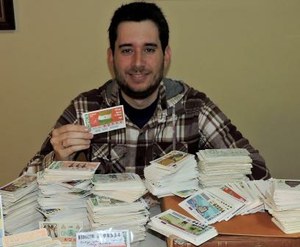 Francisco Javier con parte de su colección