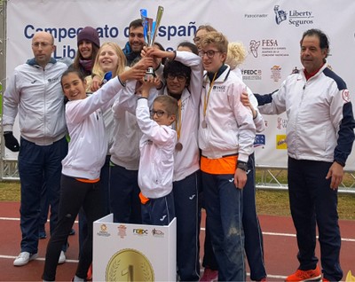 Equipo de atletismo de la Territorial valenciana de la ONCE, ganador del Campeonato de Promesas