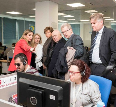 Los miembros de la Comisión del PE visitan un contact center de ILUNION en Madrid