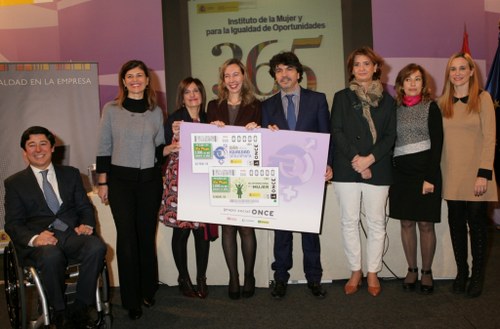 Foto de familia de los responsables de la ONCE y de la Secretaría de Estado en el acto de presentación de los cupones Foto de familia de los responsables de la ONCE y de la Secretaría de Estado en el acto de presentación de los cupones