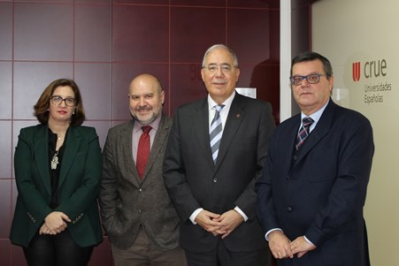 De izda. a dcha. Isabel Martínez, Luis Cayo Pérez, Roberto Fernández y José Luis Martínez
