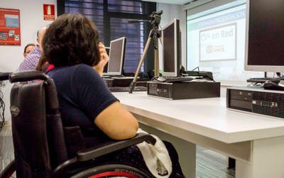 Jóvenes con discapacidad en una jornada de formación