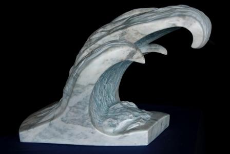 Escultura La ola, de Sara Giménez