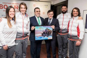Carballeda y Alberto Durán reciben al equipo en la sede de Fundación ONCE