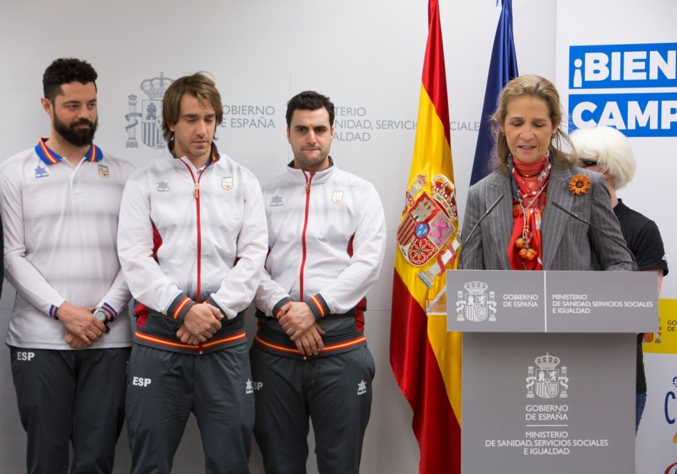 La infanta Elena felicita públicamente al equipo español a su regreso de Corea, en la sede del Ministerio de Sanidad, Servicios Sociales e Igualdad
