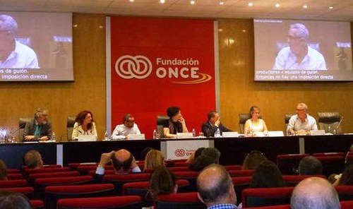 Una de las mesas sobre la discapacidad en las series de televisión
