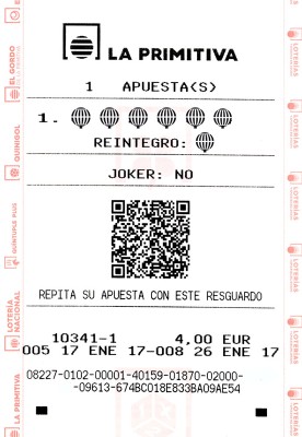 Uno de los nuevos boletos de apuesta de la Primitiva, provisto ya de código QR 