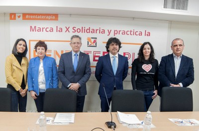 De izda a dcha. Ana Pastor, Estrella Rodríguez, Javier Senent, Mario Garcés, Aída Ramos y Luciano Poyato