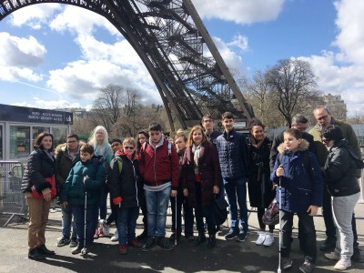 A los pies de la Torre Eiffel
