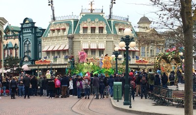 Otro de los espectáculos de Disneyland