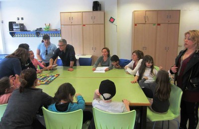 Los chavales en el taller de inglés