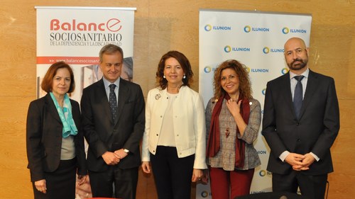De izda a dcha. Matilde Pelegrí, Leizaola, Aurelia Sánchez, Antonia Coloma y Rafael Linares