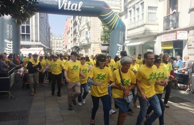 Salida de la carrera, con el presidente del Consejo Territorial de ONCE Euskadi, Javier Domínguez, en primera línea