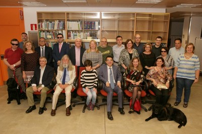 Foto de familia de la CBE, la CIB y el presidente mundial, Kevin Carey.