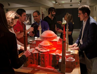 Un momento de la presentación de la Maqueta de Santa Sofía con sonidos de su ambiente