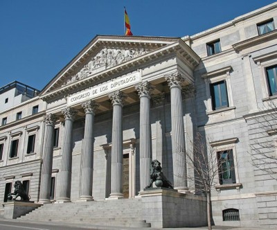 Fachada principal del Congreso en la Carrera de San Jerónimo
