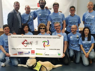 Integrantes del equipo en la presentación a los medios de la expedición en Madrid