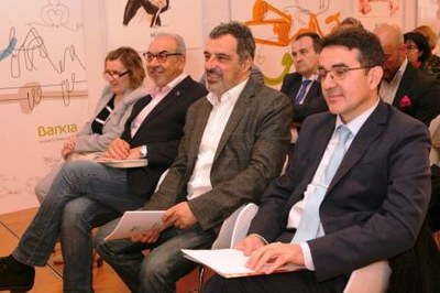 Imelda, Rey, Gallego y Andrés Ramos escuchan la intervención de Raquel