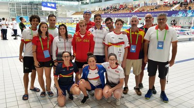 Foto de familia del equipo español, con sus técnicos, en Berlín