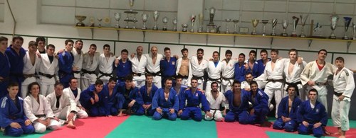 Judokas en el centro de entrenamiento de Turín