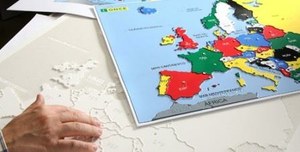Mapa de Europa e identificación en braille