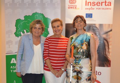 De izquierda a derecha, Teresa Palahí, Carmen Quintanilla y Virginia Carcedo
