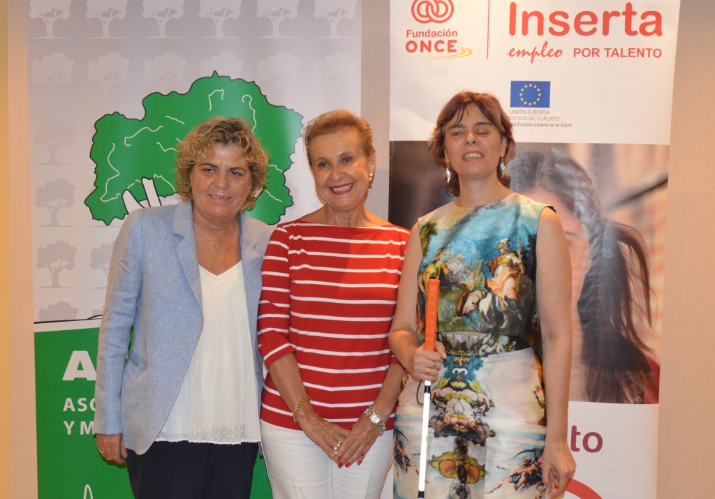 De izquierda a derecha, Teresa Palahí, Carmen Quintanilla y Virginia Carcedo