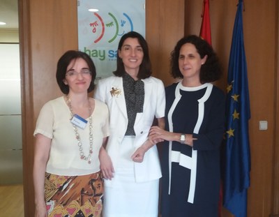 De izquierda a derecha: Pilar Villarino, Pilar Llop y Ana Peláez