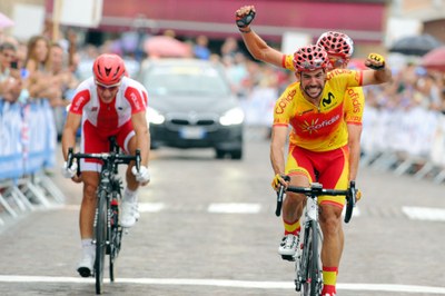 El tándem Ávila-Font vence al sprint en el Campeonato Mundial a la pareja polaca