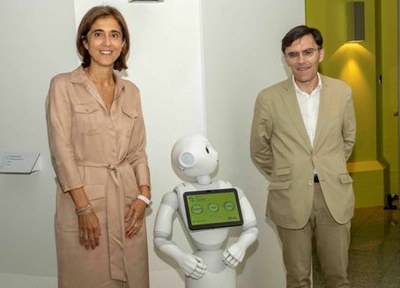 Pilar López, presidenta de Microsoft España, junto a PACA y Alberto Durán, presidente de ILUNION y vicepresidente de Fundación ONCE